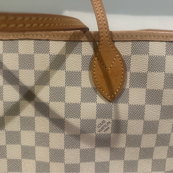 LV Neverfull GM - Picture 5 of 15